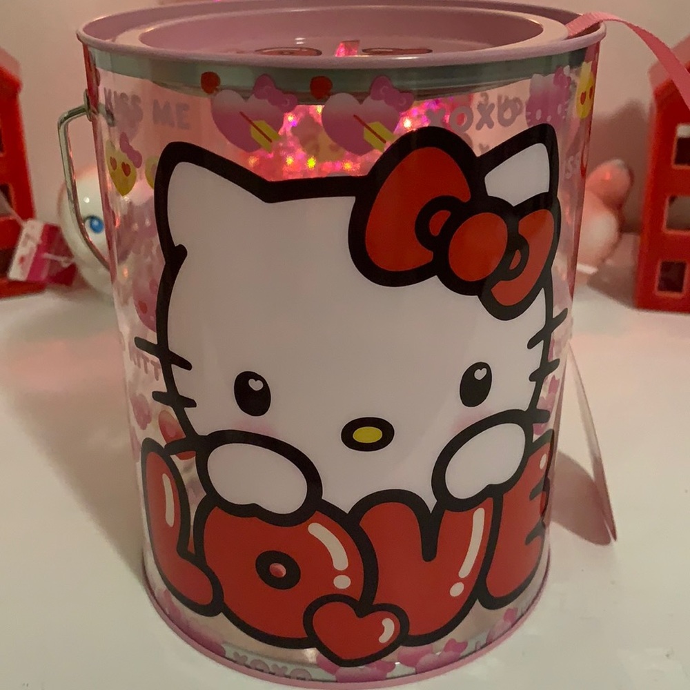 Valentine’s Day Hello Kitty Card Holder Brand new with tags.